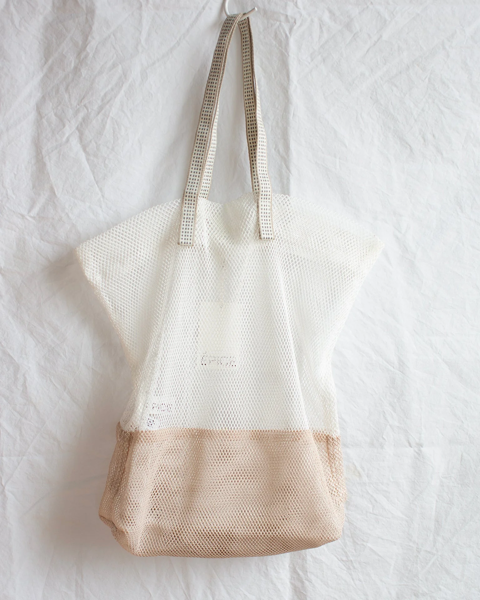 Bi-Color Large Tote in White Sand