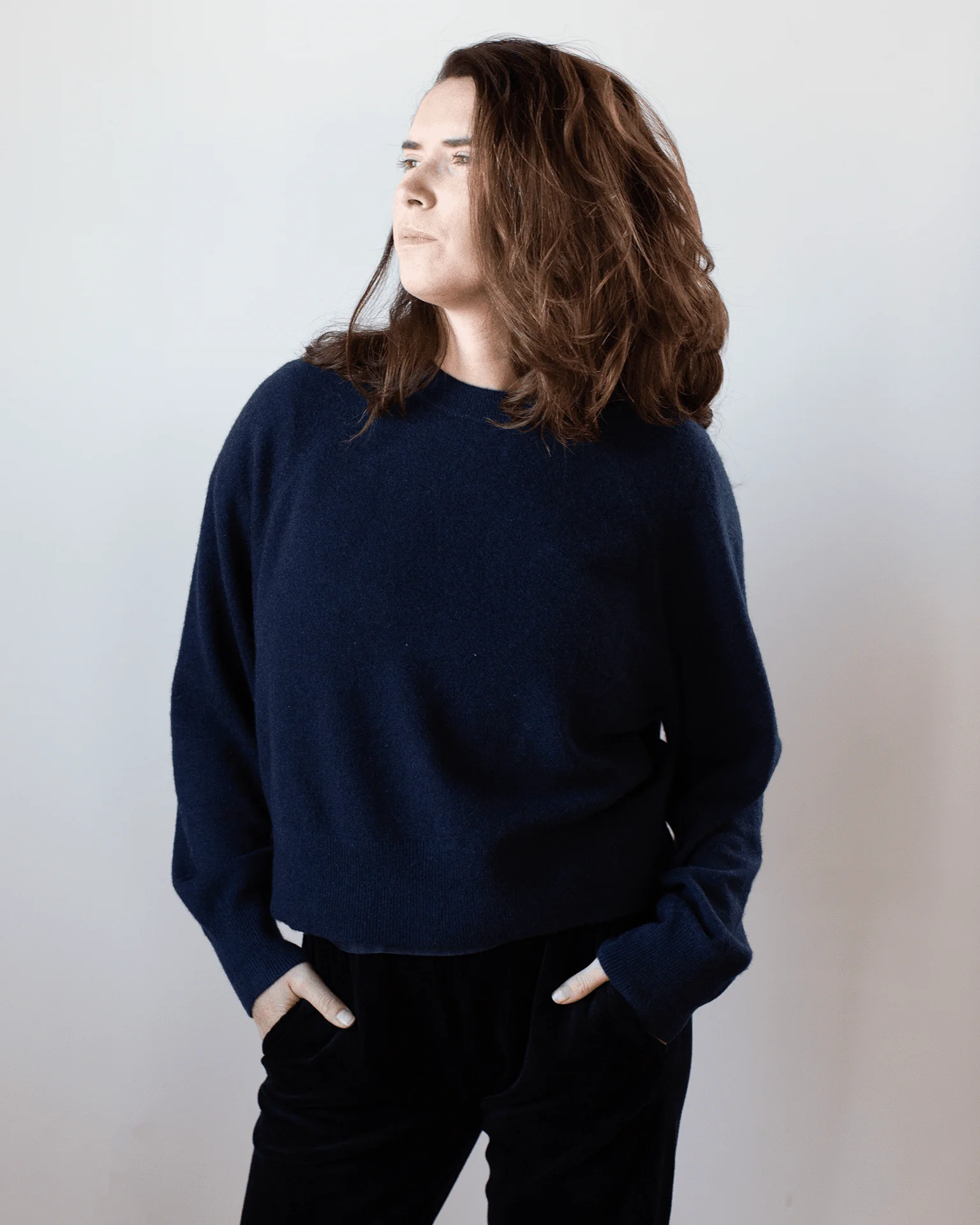 Cashmere Easy Sweatshirt in Deep Navy