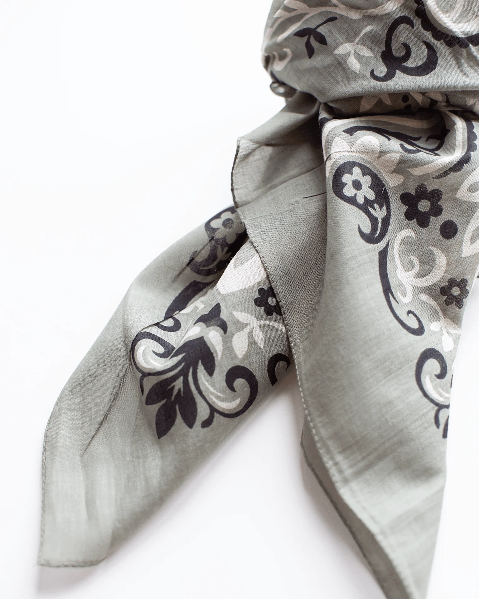Classic Cotton Bandana in Kaki - Image 2