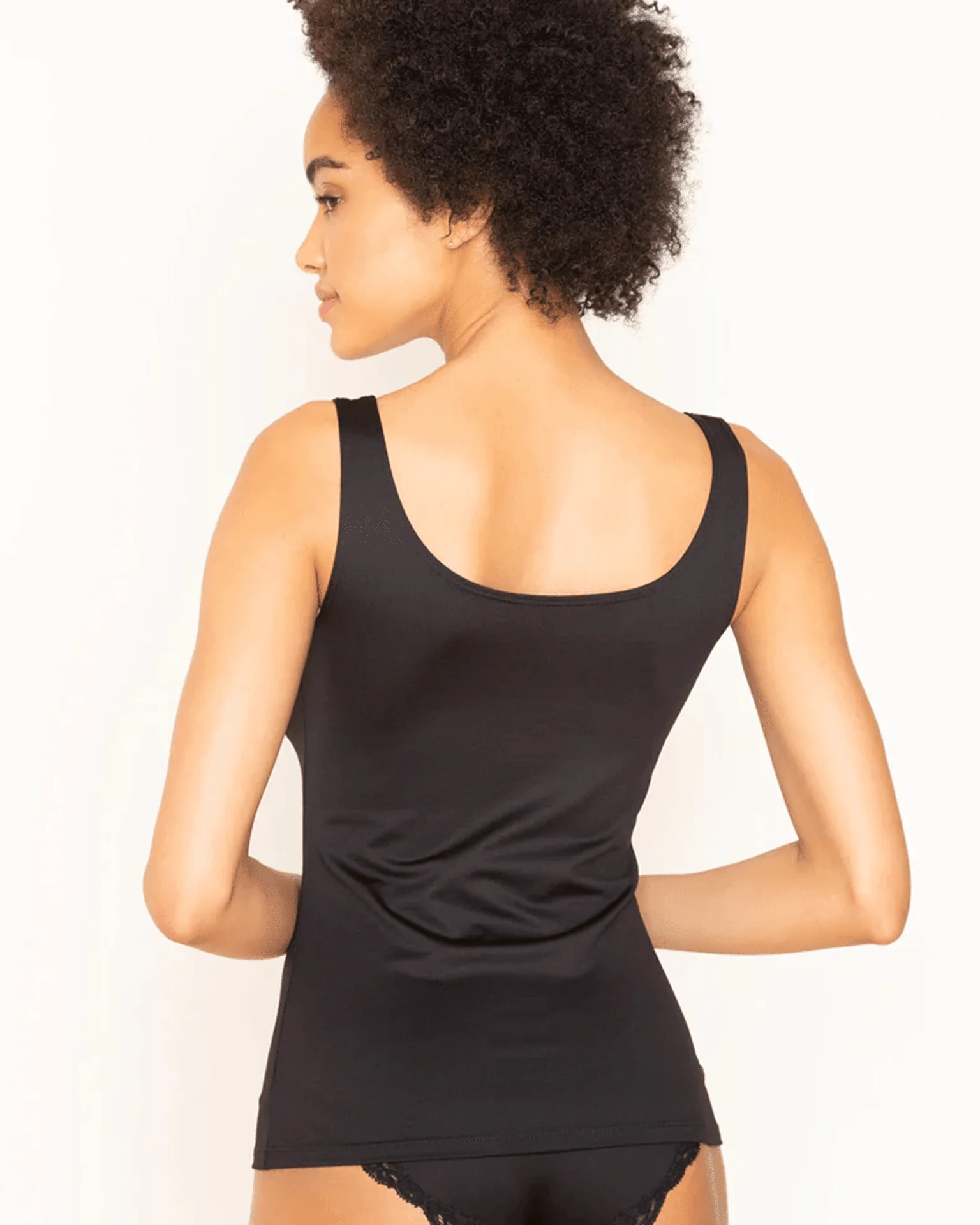Del Low Back Tank in Black - Image 2