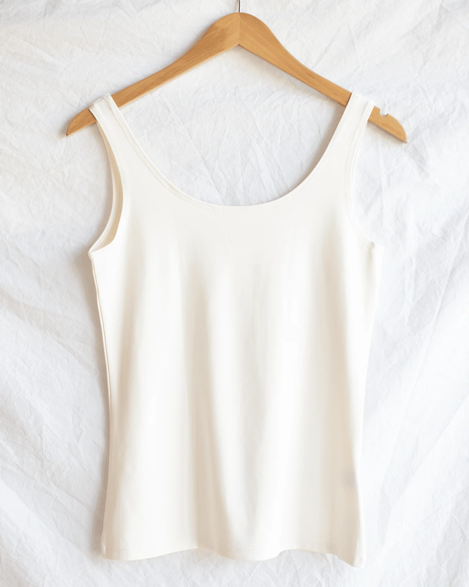 Del Low Back Tank in Cream