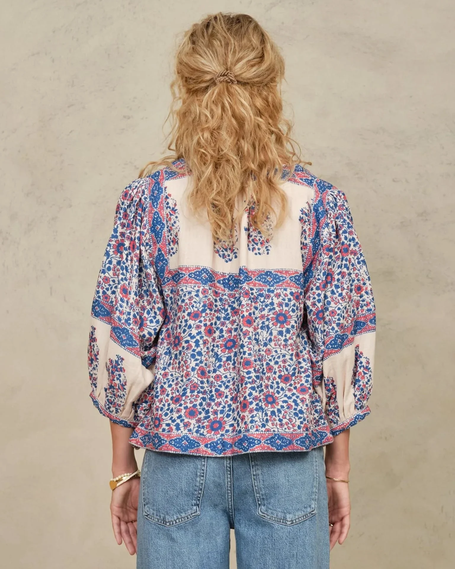 Della Print Jkt in Blue/Pink - Image 3