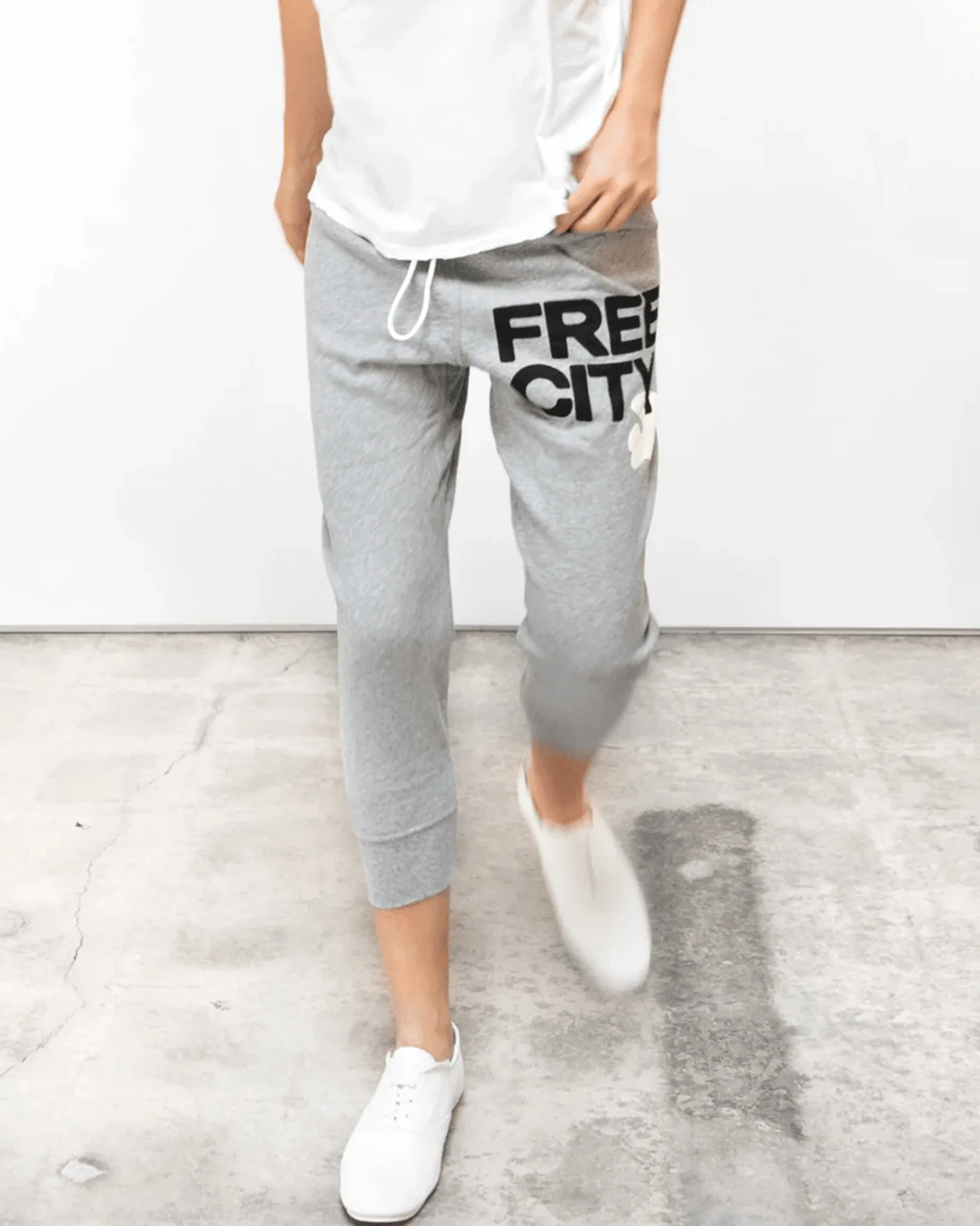 Large 3/4 Sweats in Heather Cream