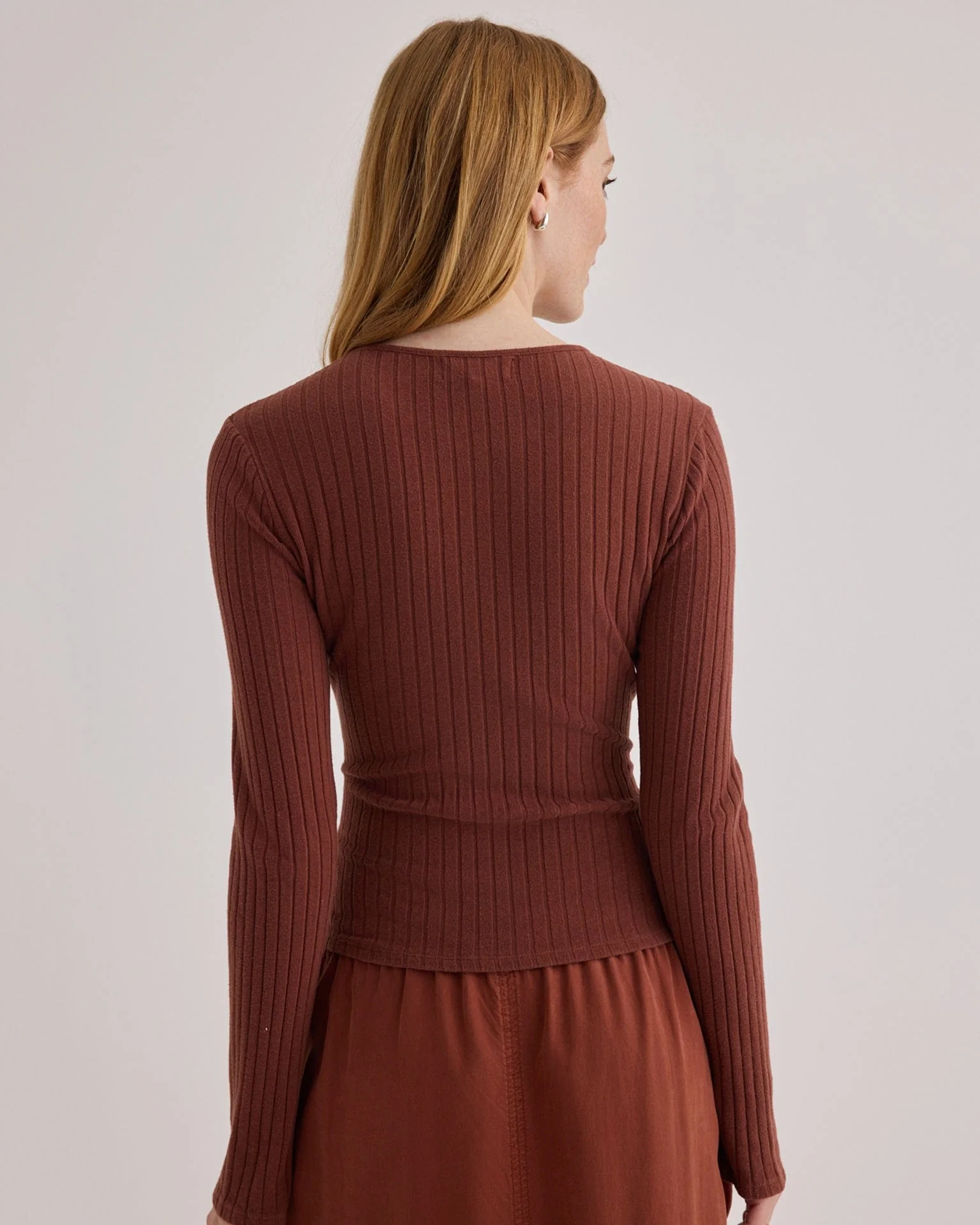 Long Sleeve Cardigan Tee in Autumn Amber - Image 3