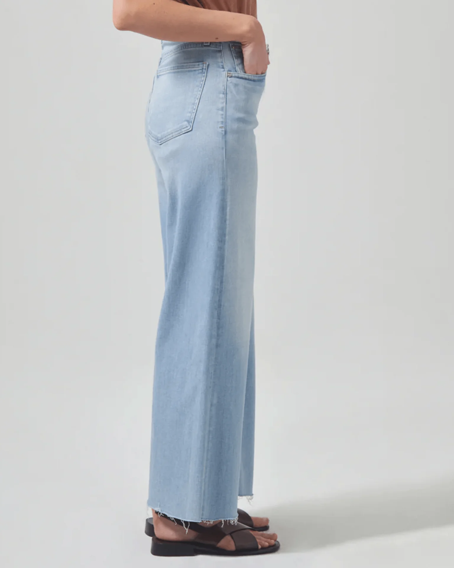 Lyra Crop Wide Leg in Marquee - Image 4