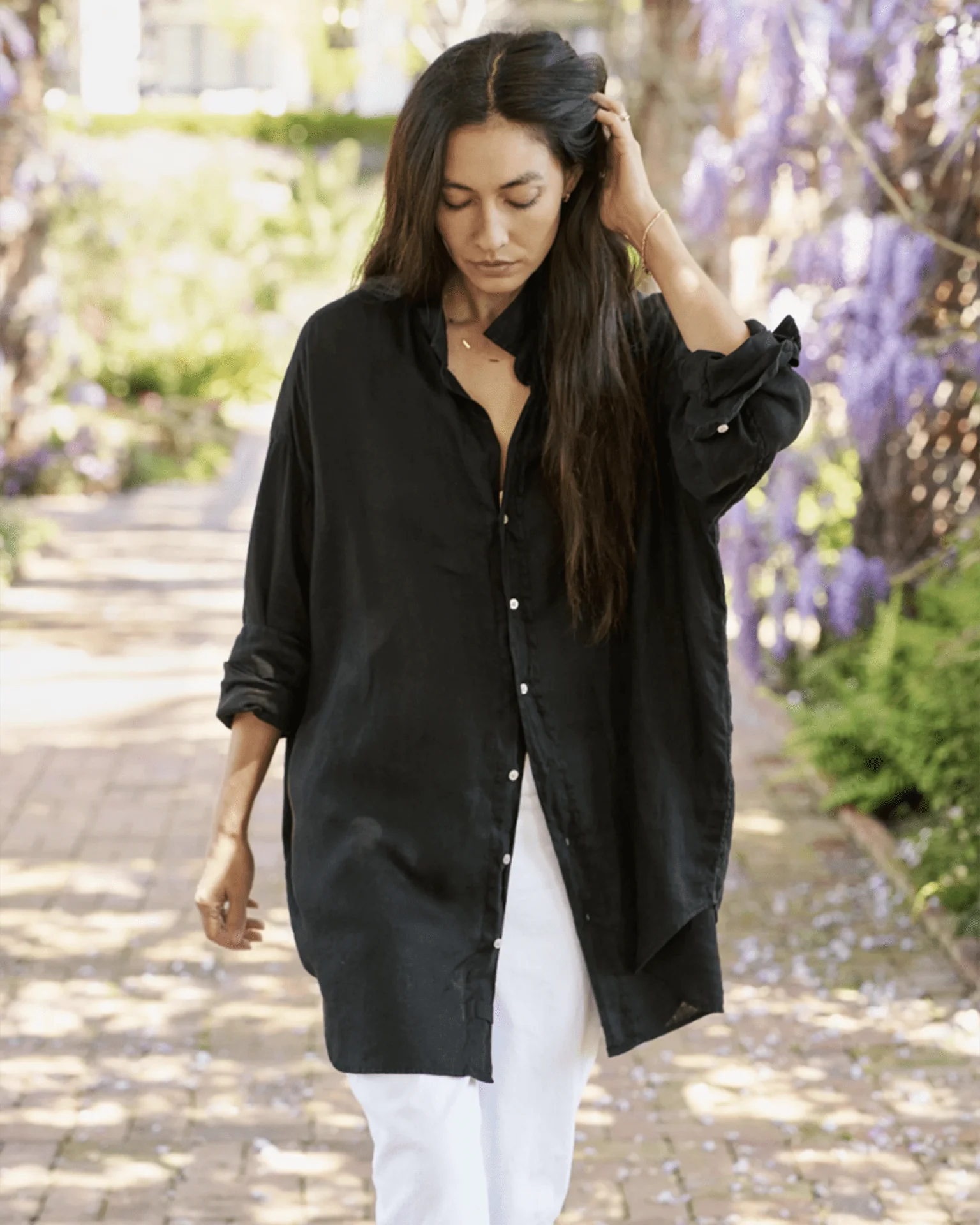 Mackenzie in Black Performance Linen