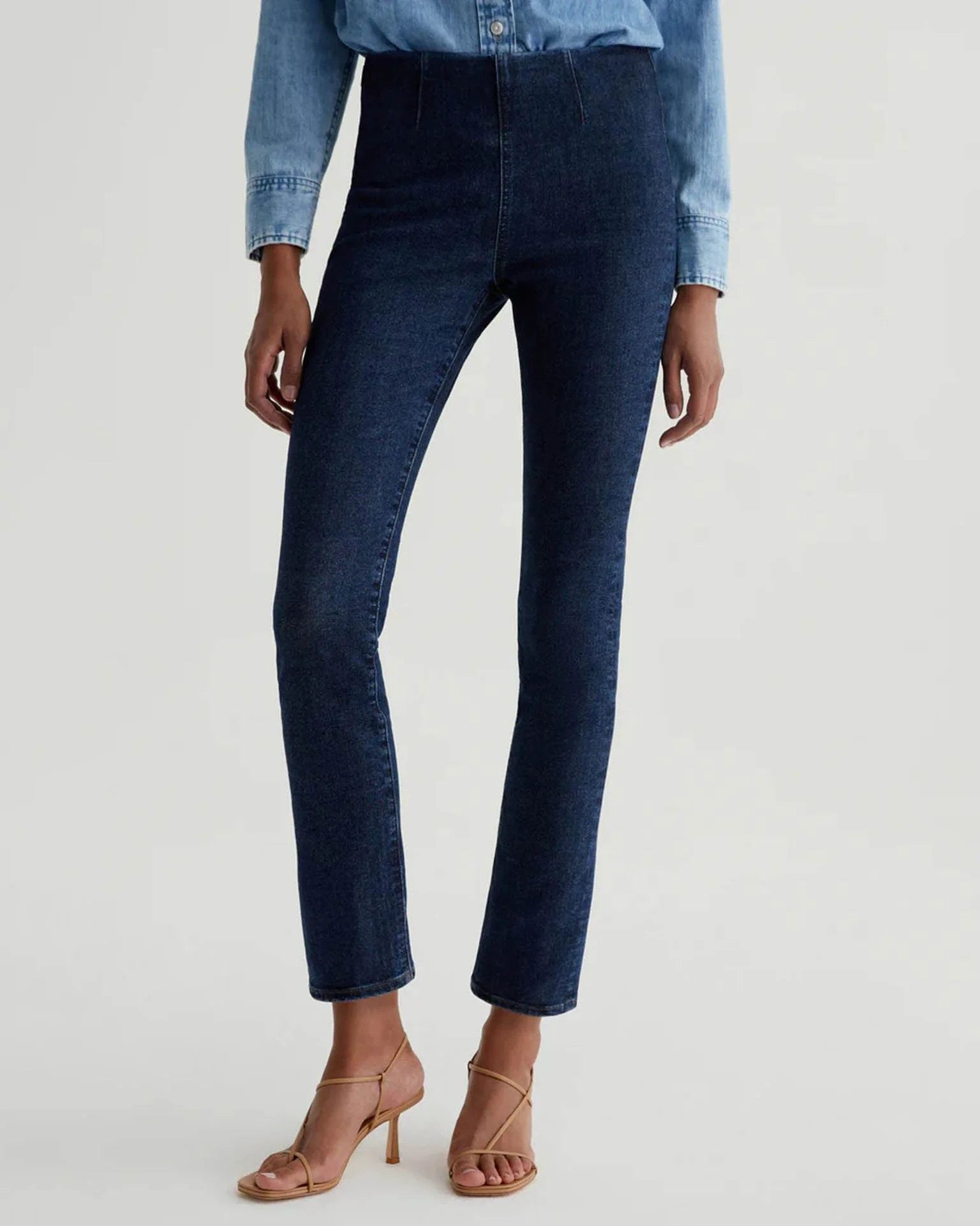 Mari Crop Pull On in Hyacinth