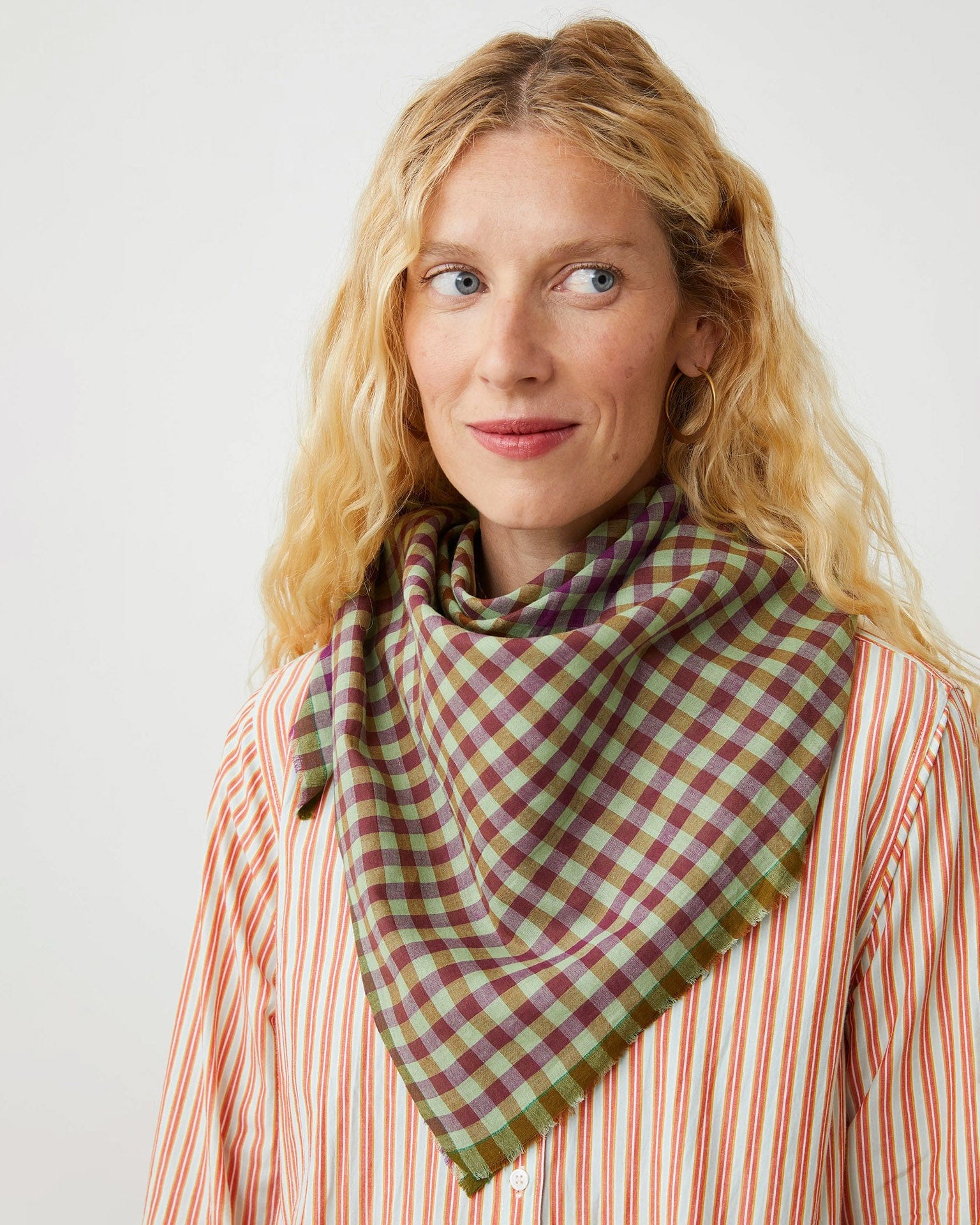 Poem Scarf No 821 in Amazon