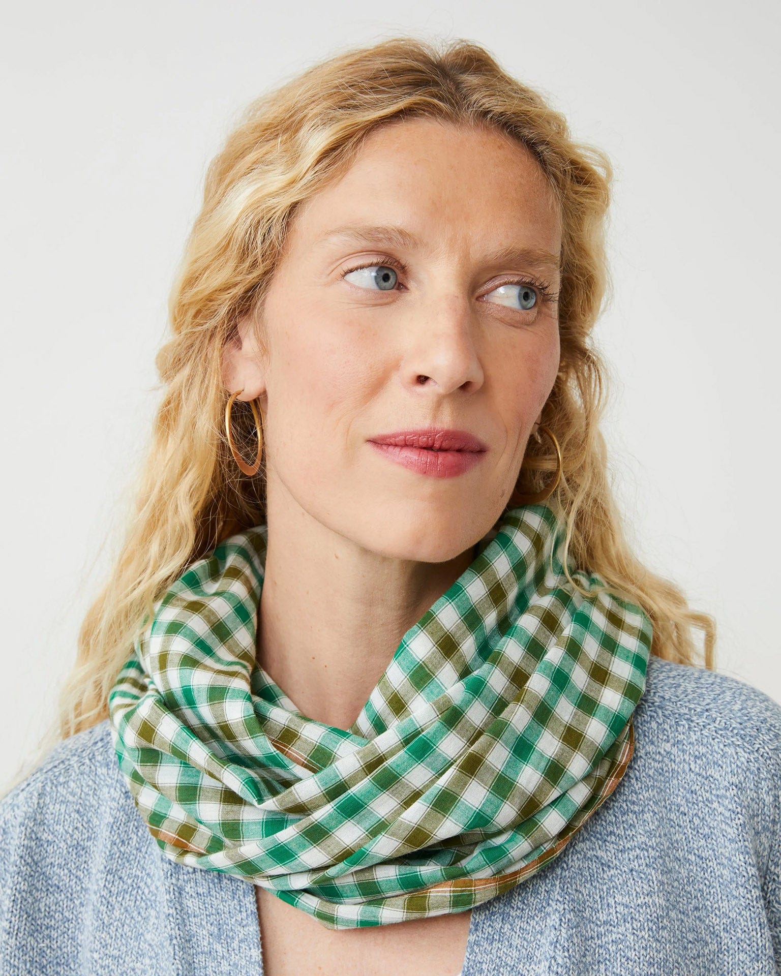 Rossignol Scarf No 769 in Amazon