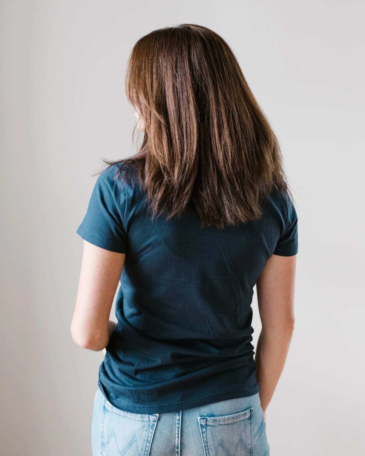 Script Maine Tee in Dark Blue - Image 3
