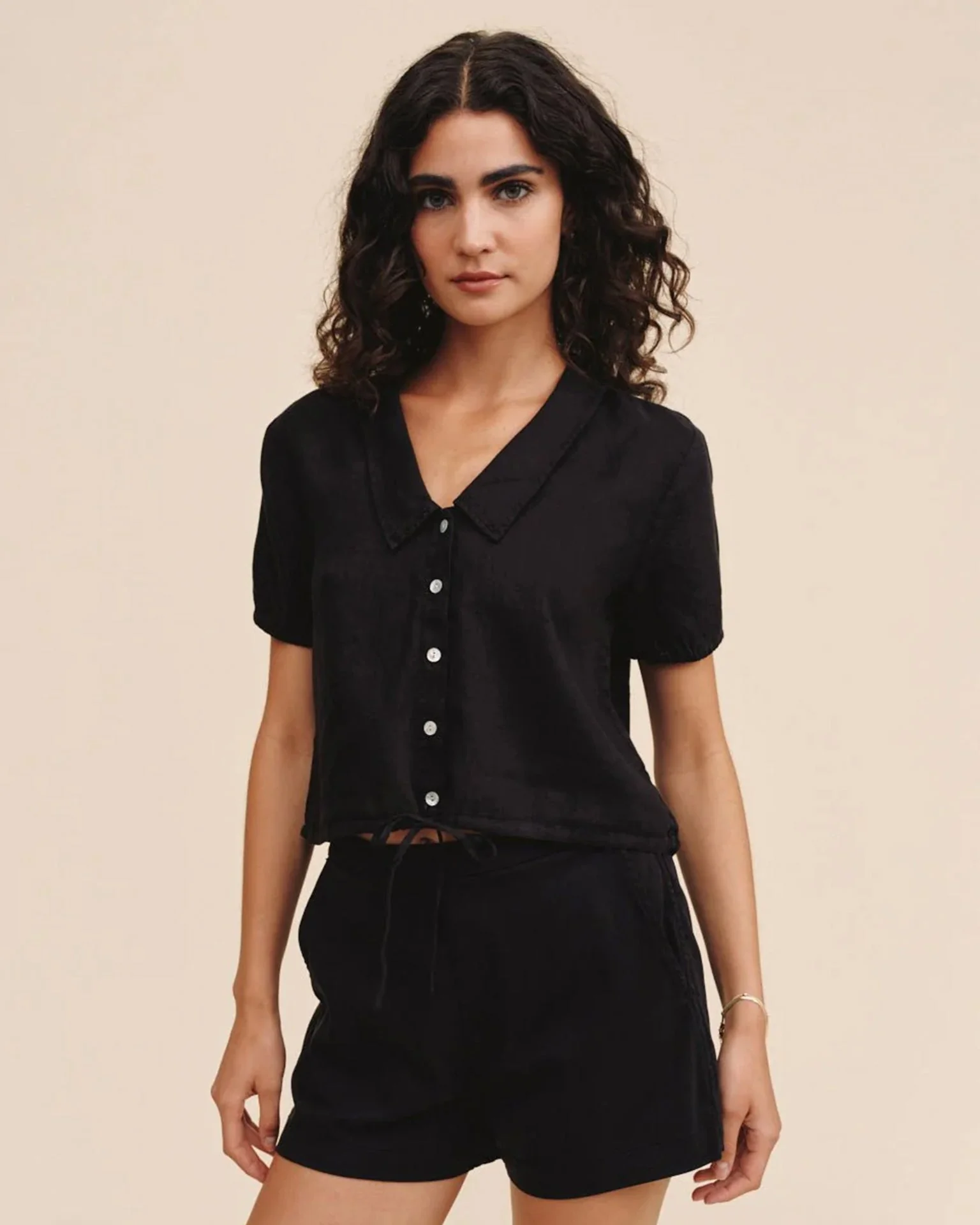 Short Sleeve Puritan Collar Shirt in Black