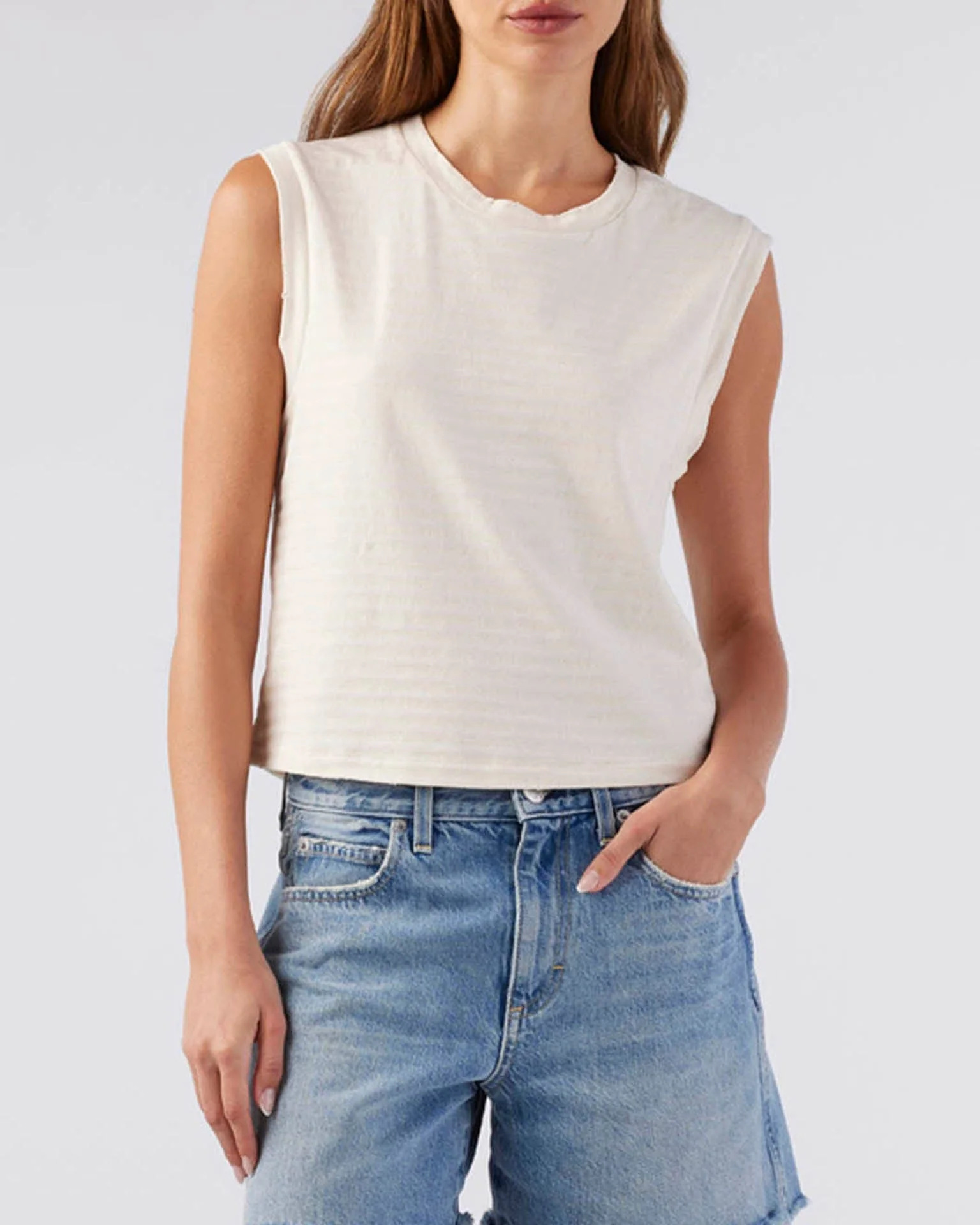 Sleeveless Babe Tee in Natural