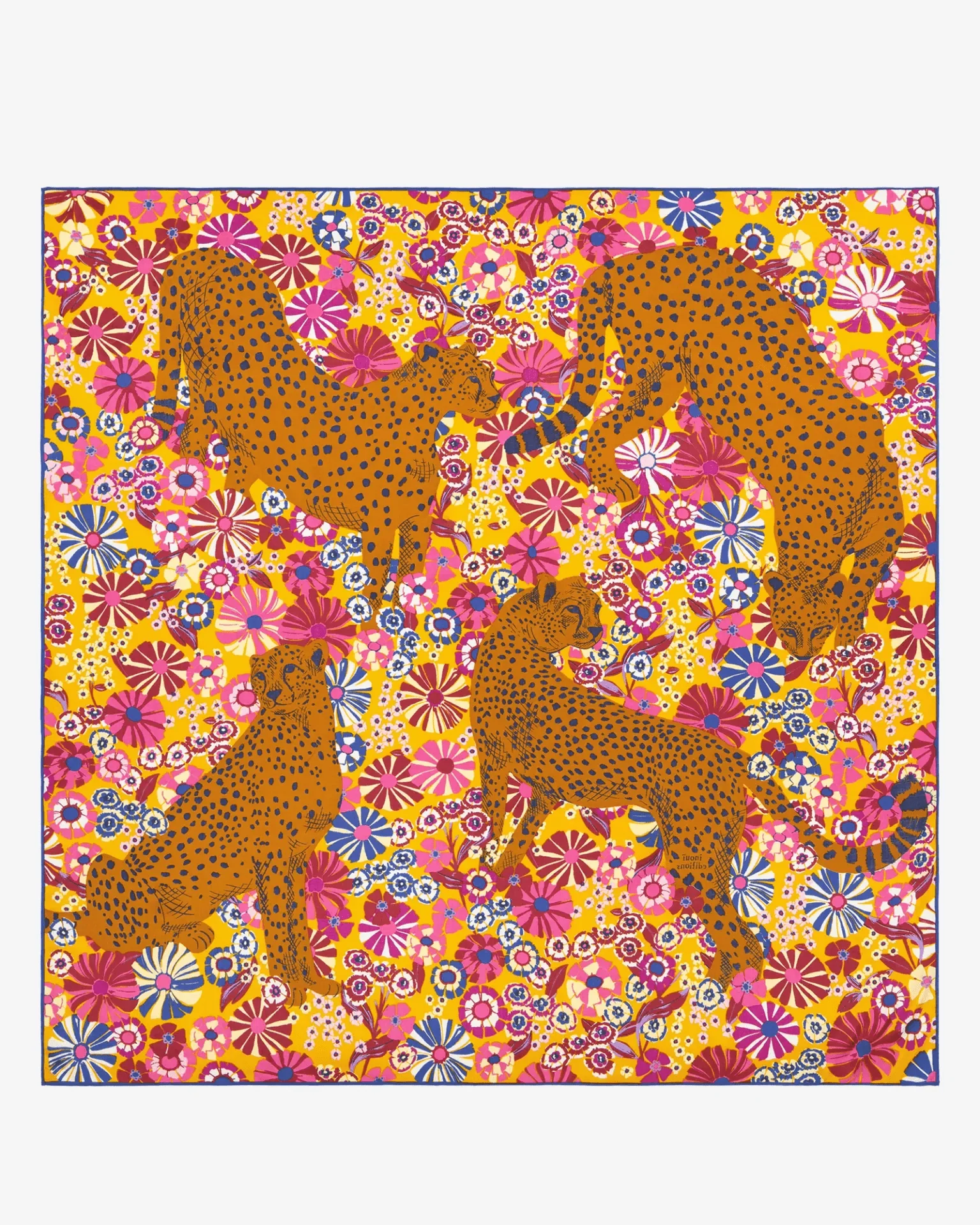 Square 130 Pampa in Fuchsia - Image 2