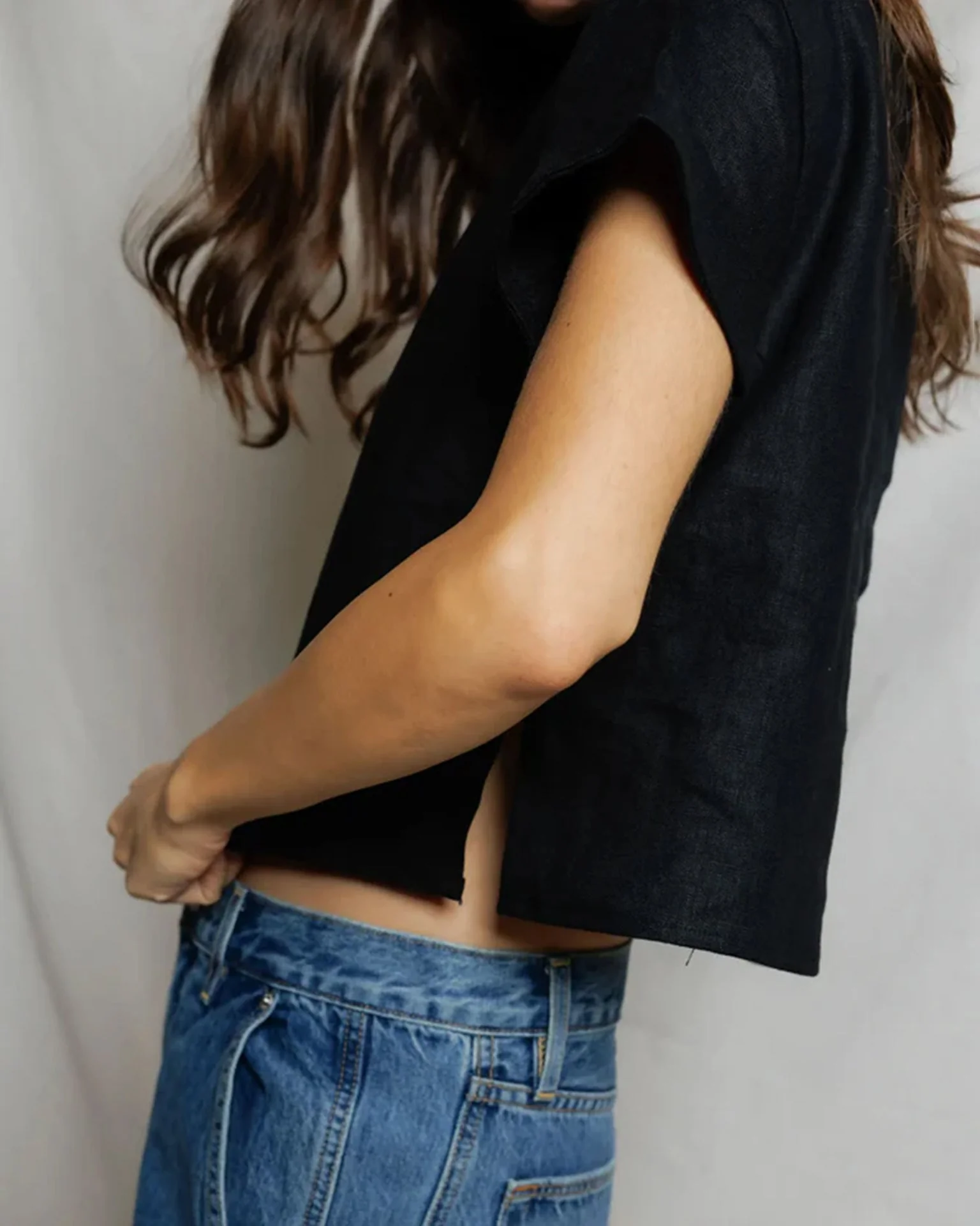 Tabitha - Linen 1/4 Button Down Collared Tee in True Black - Image 3
