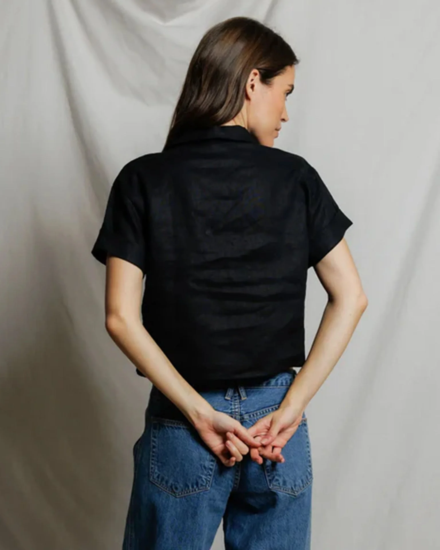 Tabitha - Linen 1/4 Button Down Collared Tee in True Black - Image 5