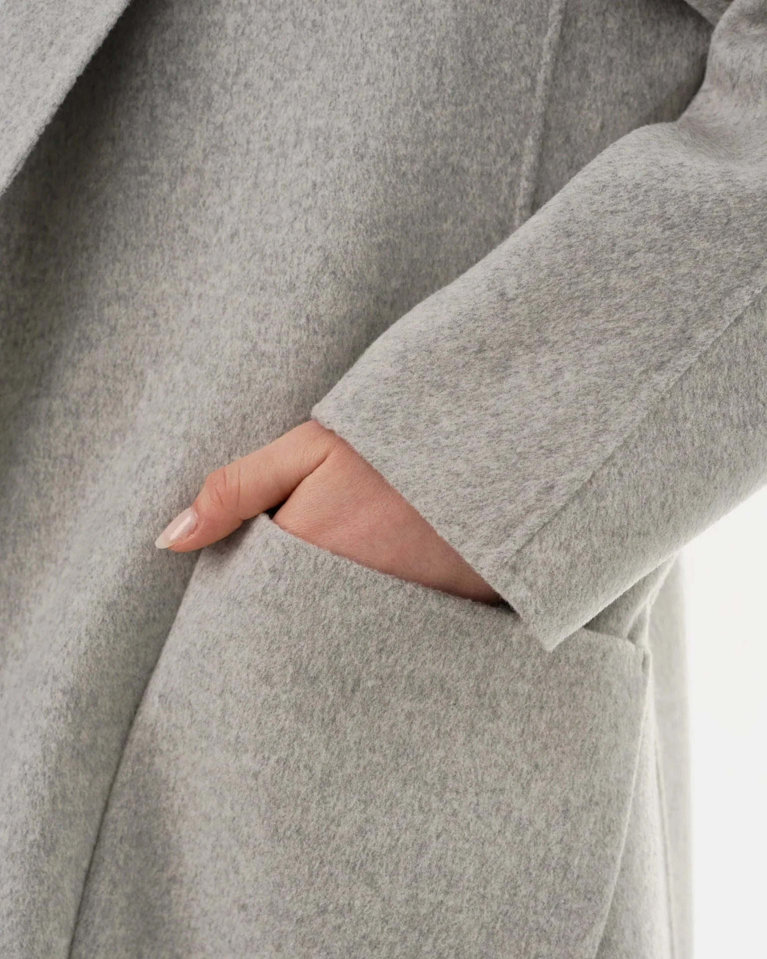 Thara in Light Grey - Image 2