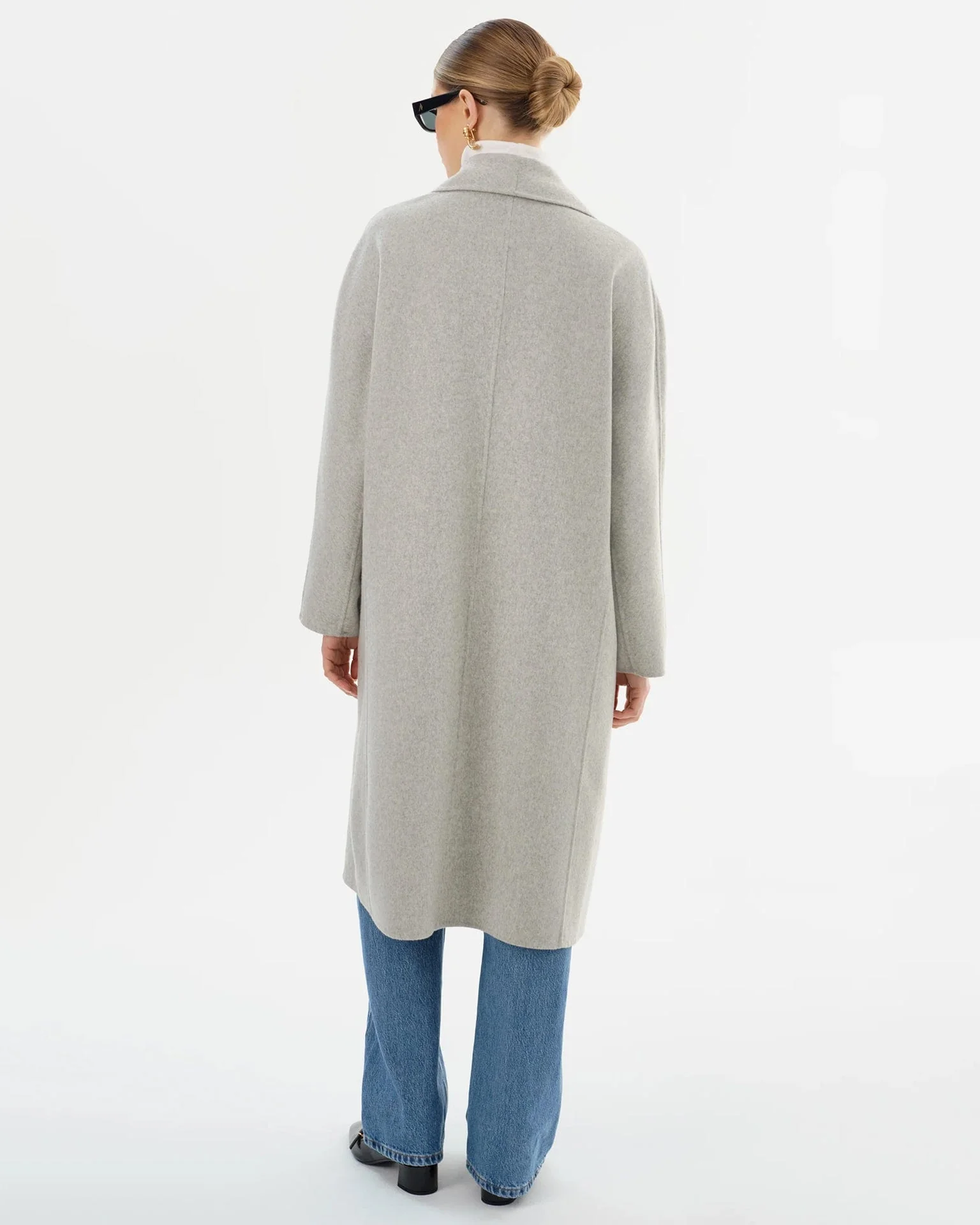 Thara in Light Grey - Image 4