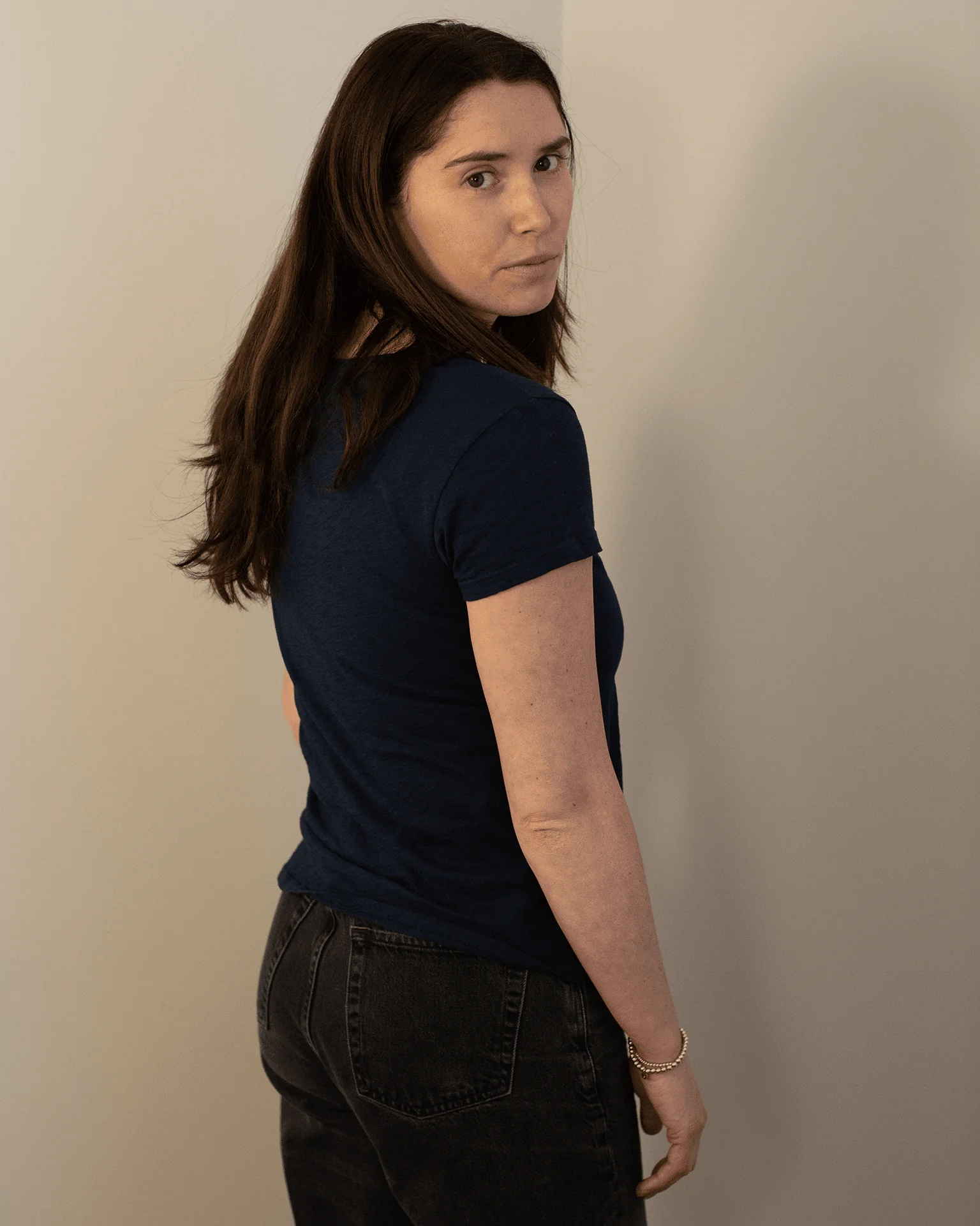 Tilly Short Sleeve Crew Neck Top in Midnight - Image 2